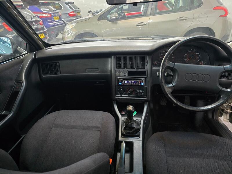 AUDI 80